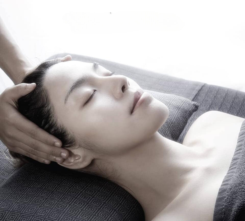 REVITALAZING FACIAL